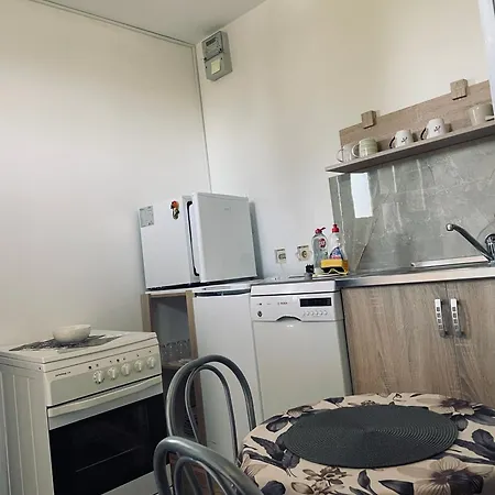 Medi Apartment Pale