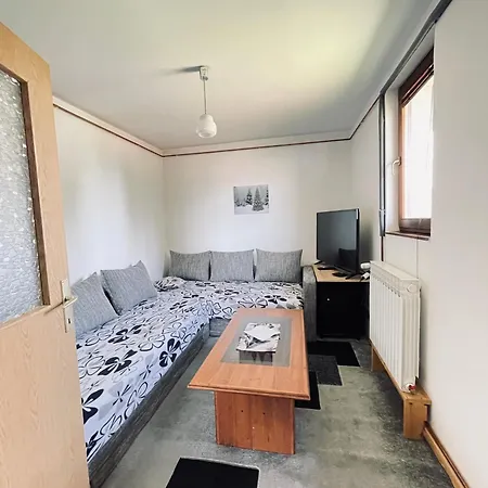 Apartment Medi Pale